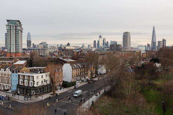 Apartamento Guestready - Stylish Skyline Views,